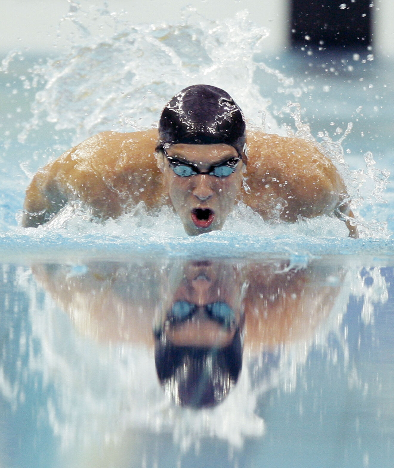 2008: Michael Phelps smashes his own world record for first gold in Beijing